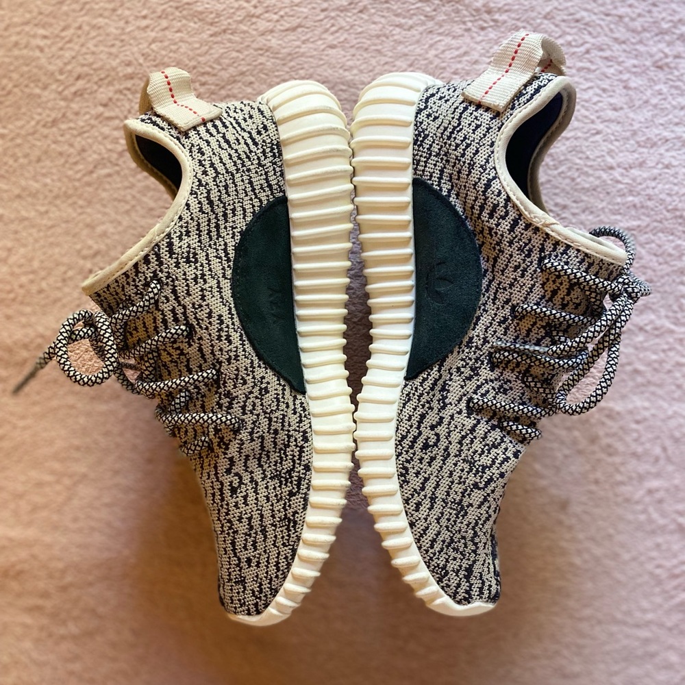 Yeezy Boost 350 Turtledove 2002, size US 7 / F 40 / UK 6 1/2